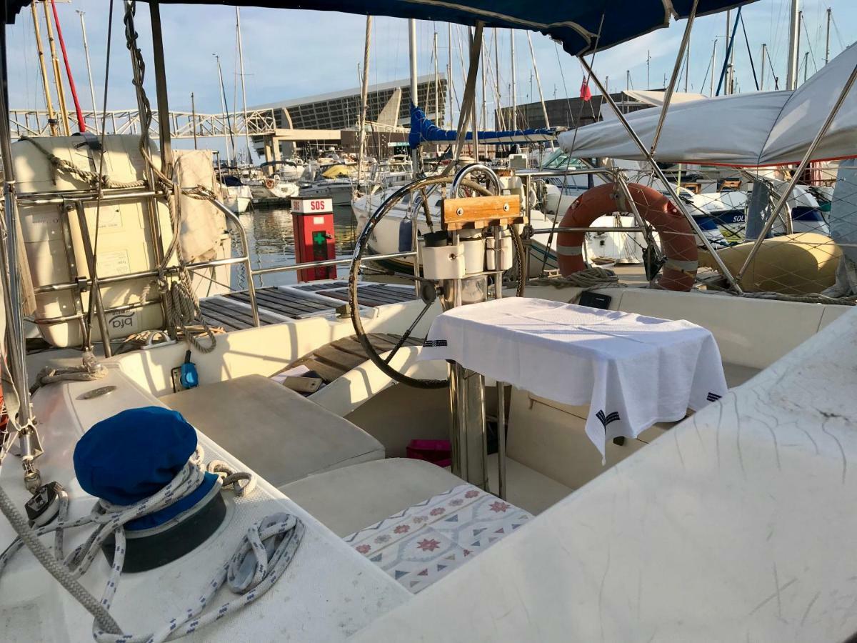 Sleep & Boats Barcelona City Sant Adria de Besos Buitenkant foto