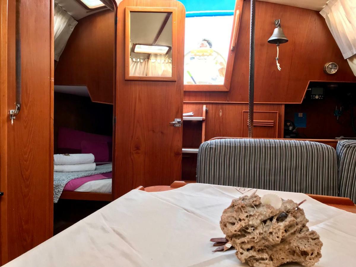 Sleep & Boats Barcelona City Sant Adria de Besos Buitenkant foto